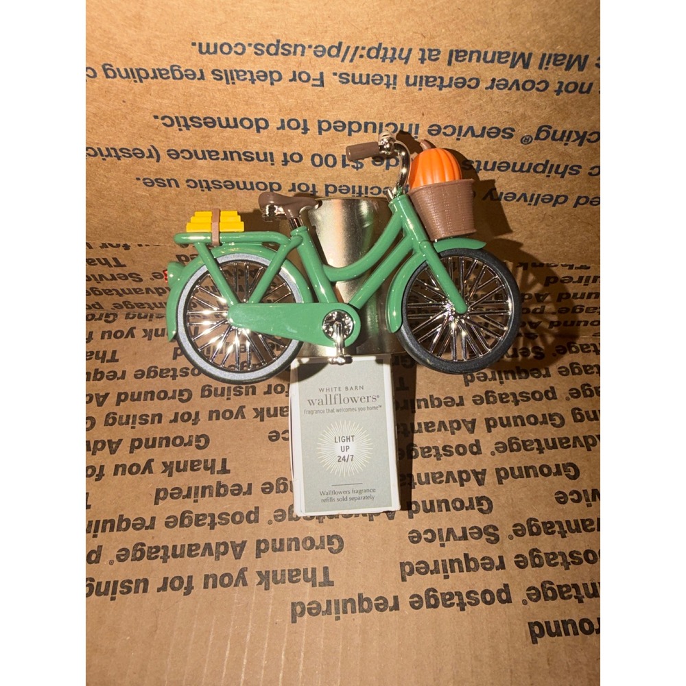 Bath and Body Works Wallflowers Green Bicycle Light Up Wall Plug-in Fall Pumpkin